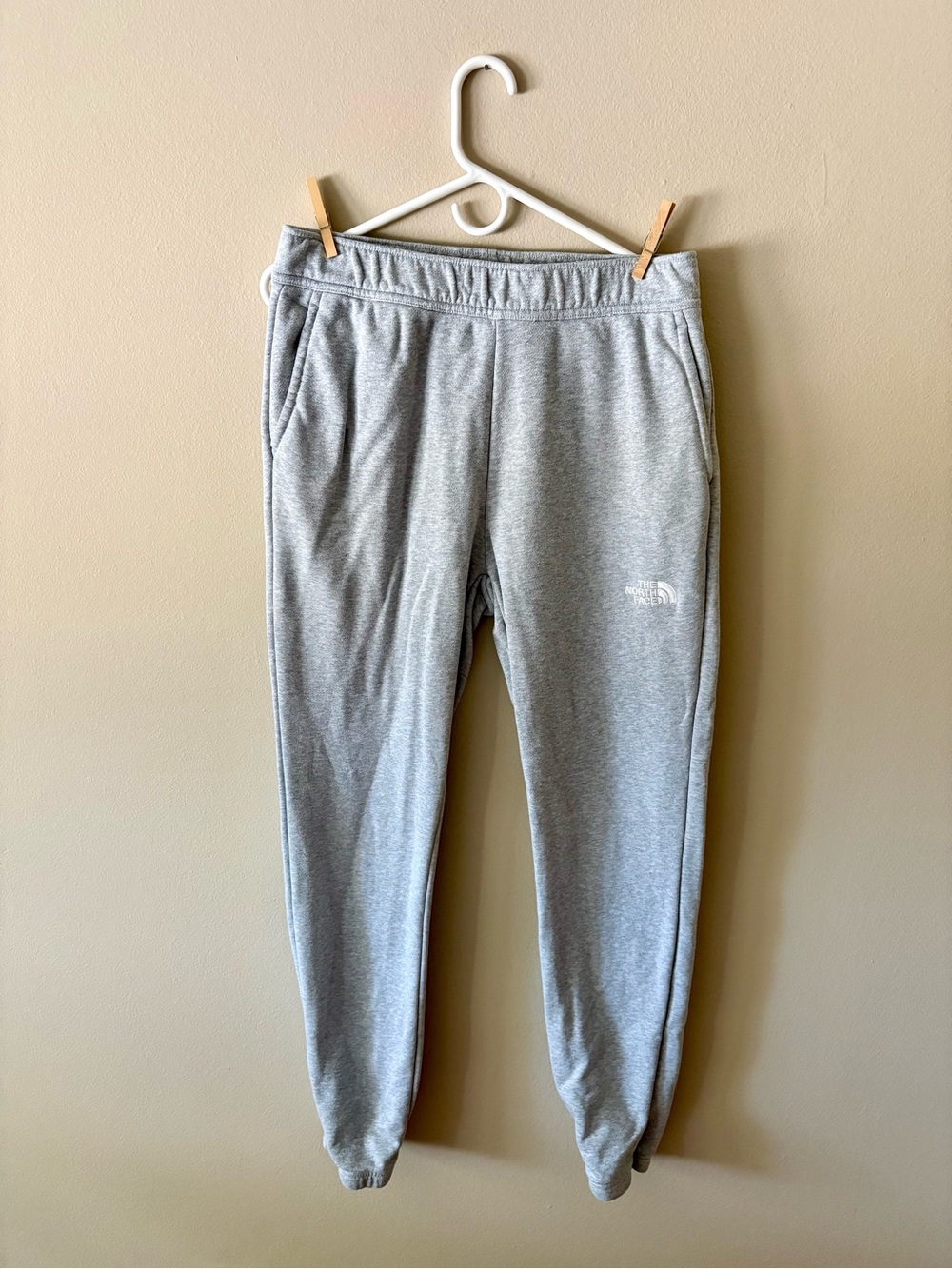 The North Face Women’s Gray Athletic Joggers Large